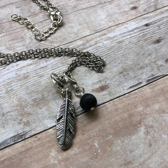 3/$20 Feather Charm Necklace - Picture 1 of 2